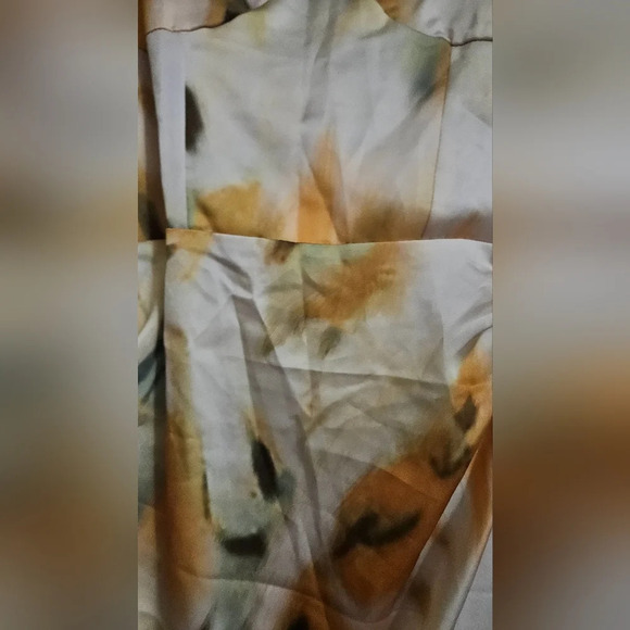 CBR Floral satin ruched bustier midi dress. Size small NWT - Picture 6 of 11